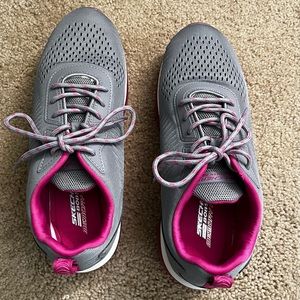 EUC Women’s sz 9.5 lightweight Skechers BOBS Gamma Cool Chillin Sneaker